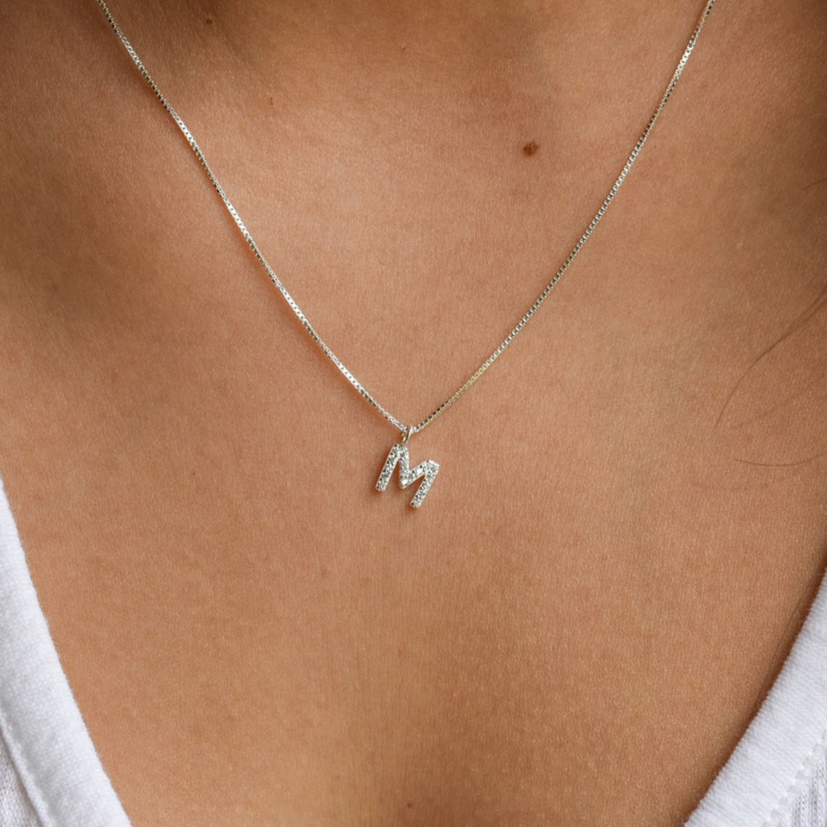 Collar Inicial con Circones