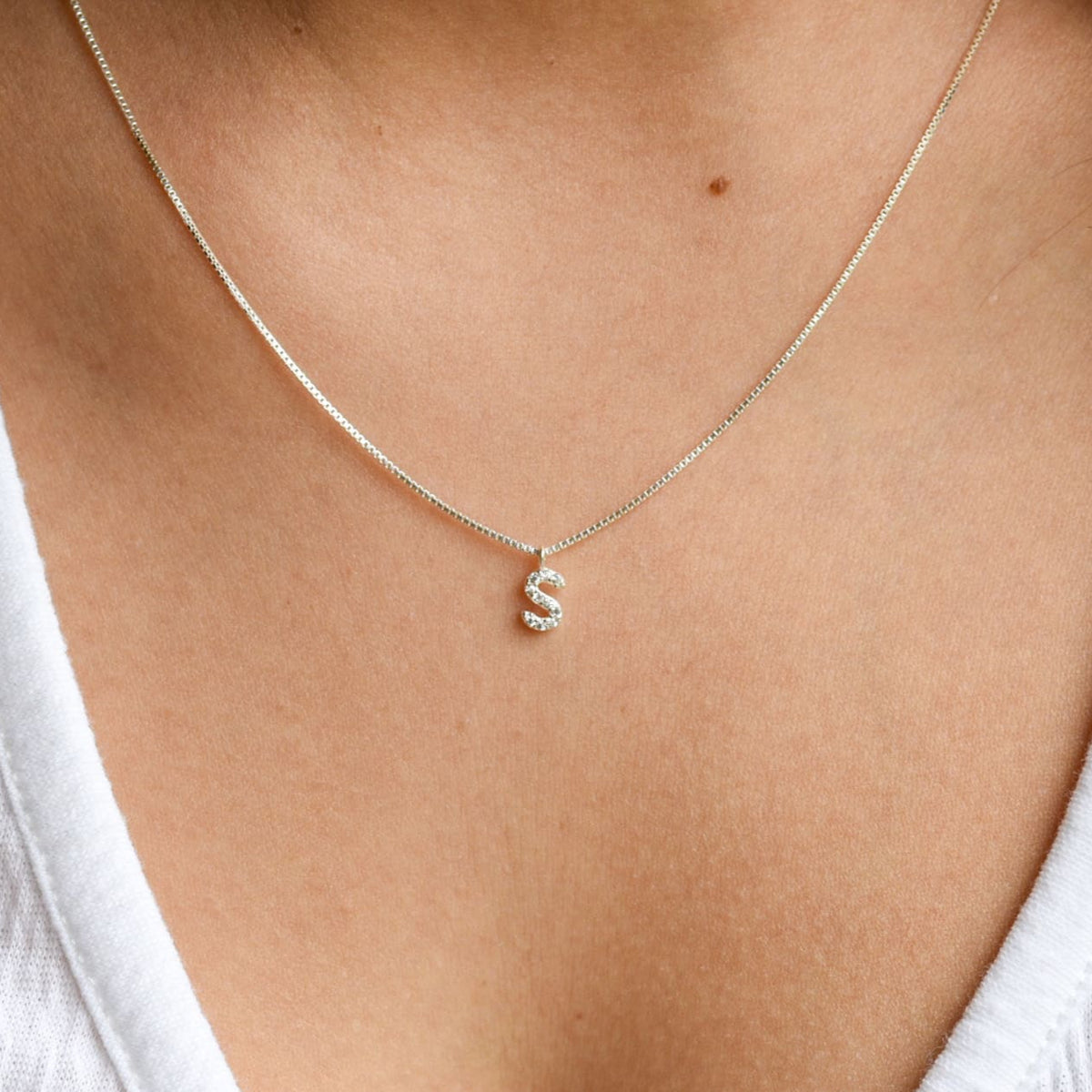 Collar Inicial con Circones