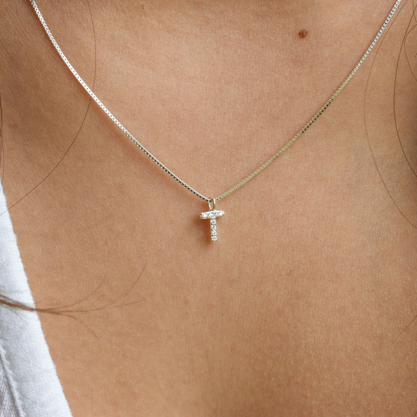 Collar Inicial con Circones